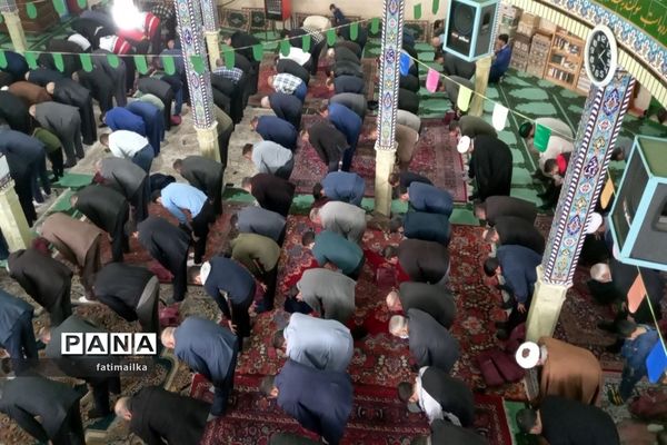 برگزاری اولین نماز جمعه شهرستان فیروزکوه در ماه مبارک رمضان و سال جدید