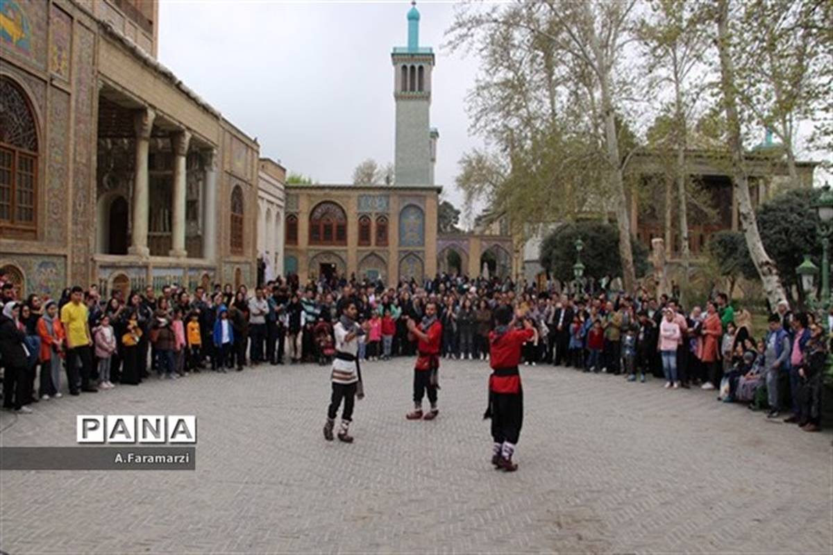 نمایشگاه گلستان ملکوت در کاخ گلستان افتتاح شد