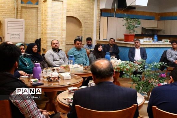 نشست نوروزی رئیس ستاد سمن ها با فعالان حوزه تشکل‌ها