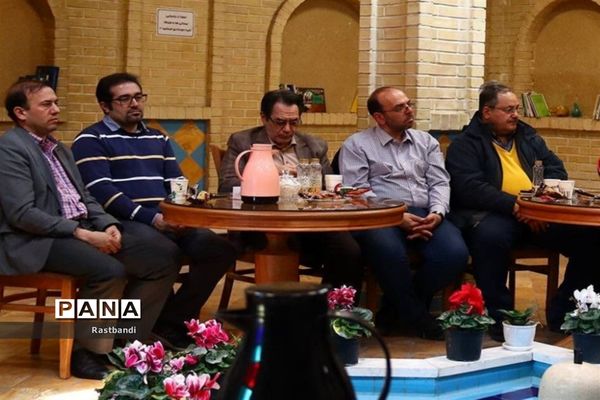 نشست نوروزی رئیس ستاد سمن ها با فعالان حوزه تشکل‌ها