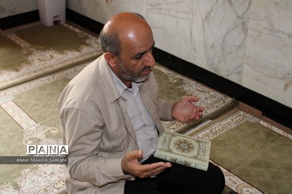 محفل انس با قرآن در اداره‌کل آموزش و پرورش استان بوشهر