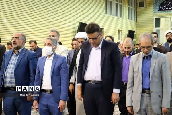 نشست صمیمی اعضای خانه مطبوعات قم