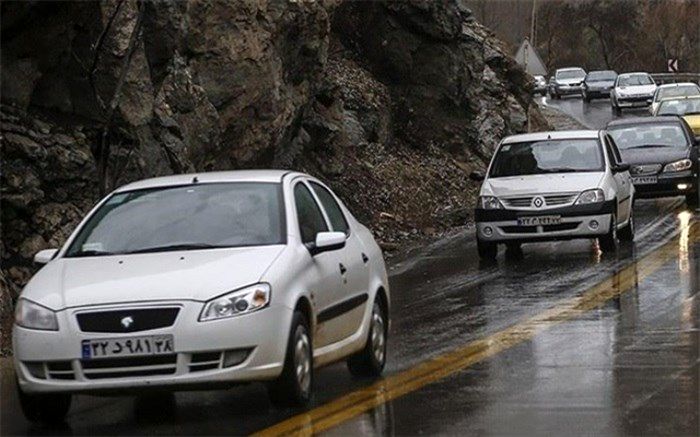 بارش باران در محورهای مواصلاتی تهران و ۱۱ استان کشور