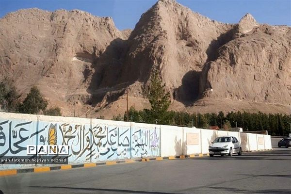 زیارت  مردم از مزار شهید حاج قاسم سلیمانی در ایام نوروز