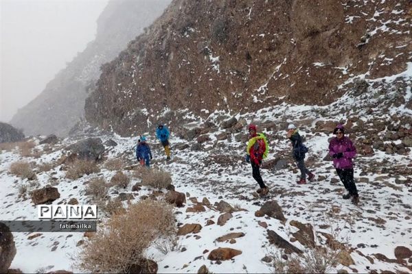 اولین صعود سال ۱۴۰۲ ( طرح سیمرغ) باشگاه کوهنوردی سفر رابین تلوک شهرستان فیروزکوه به قله تفتان
