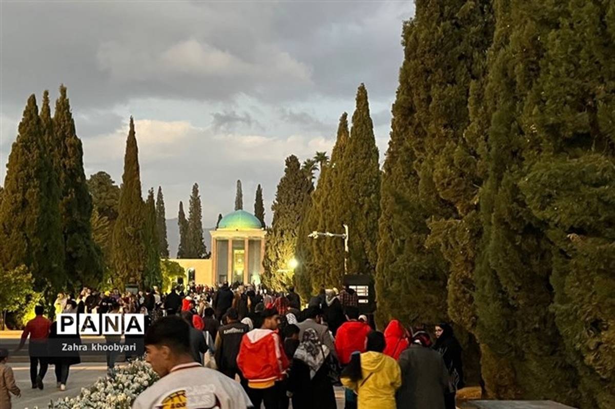 استقبال گسترده مردم از سفر به شیراز در نوروز ۱۴۰۲