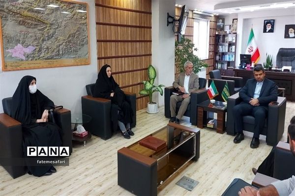 دیدار نوروزی مدیران شهرستان فیروزکوه با فرماندار