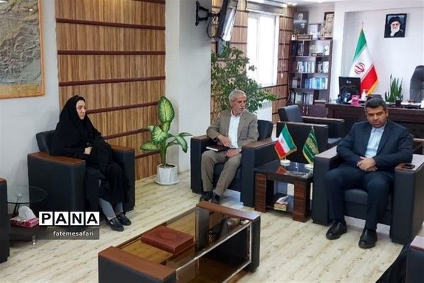 دیدار نوروزی مدیران شهرستان فیروزکوه با فرماندار