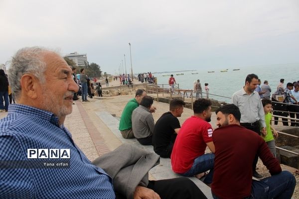 گردشگران نوروزی در ساحل بندر بوشهر-2