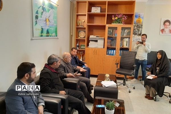 حضور مدیرکل آموزش و پرورش شهرستان‌های استان تهران در رودهن