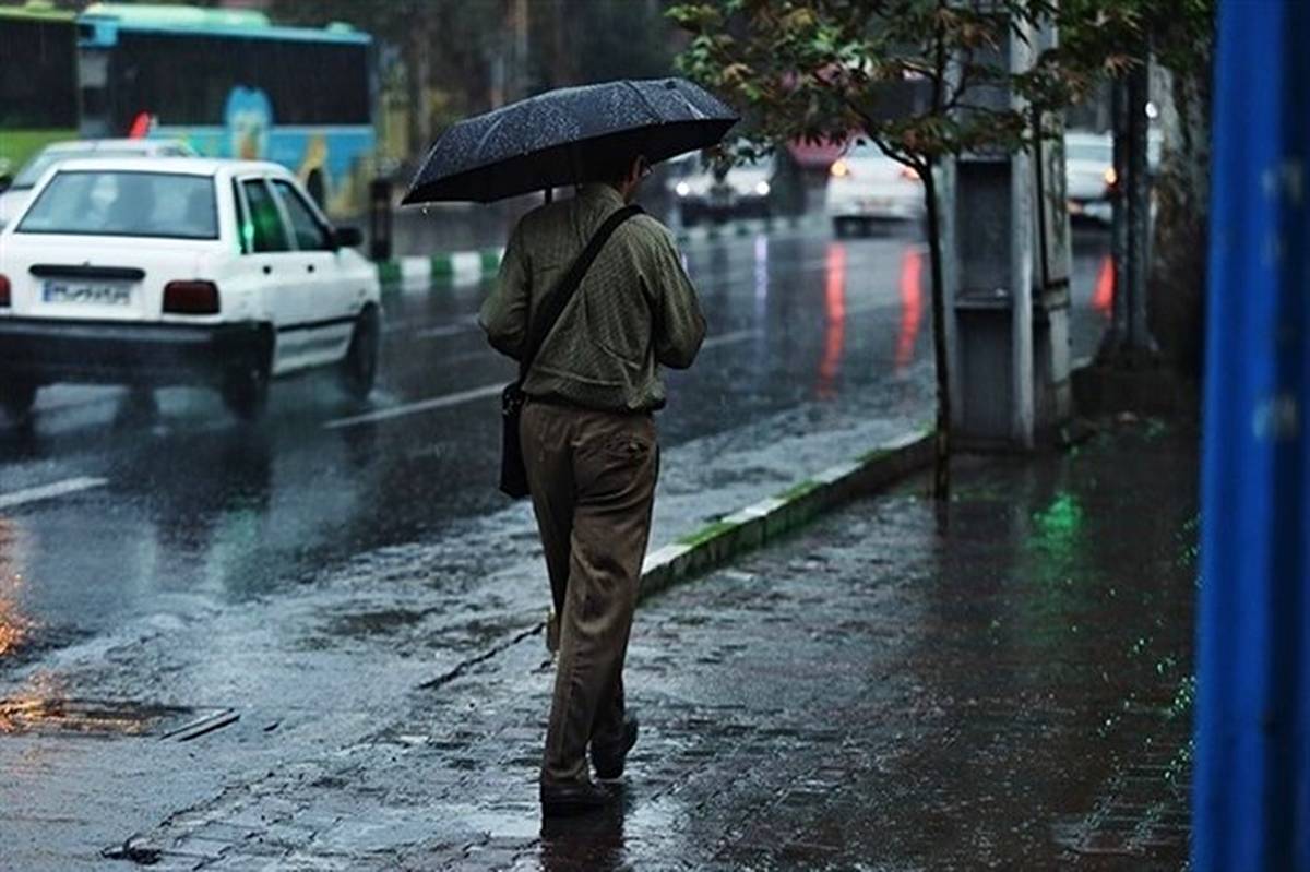 وزش باد شدید، رگبار و رعدوبرق در تهران