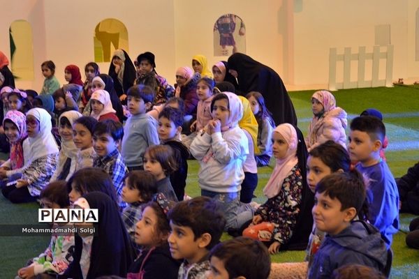 حضور سراسر نشاط خانواده‌ها و دانش‌آموزان در سی‌امین نمایشگاه بین المللی قرآن کریم