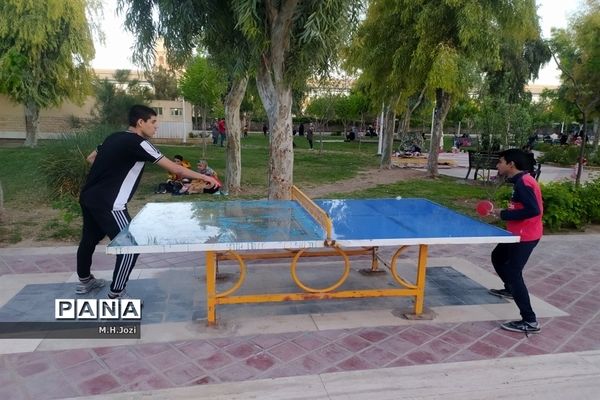 شادی‌های کودکانه نوروزی در بوستان‌های قم