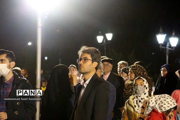 اجرای باشکوه سرود سلام فرمانده 2 در بیرجند