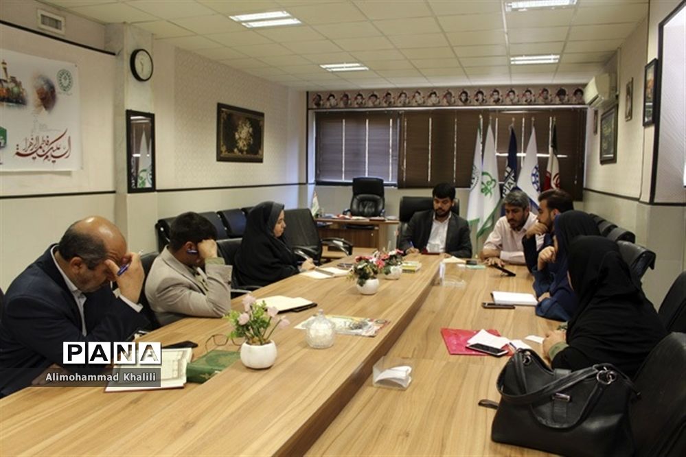 نشست هم‌اندیشی مسئولان سازمان دانش‌آموزی استان فارس و نواحی چهار گانه شیراز