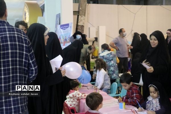 برگزاری پنجمین روز از نمایشگاه قرآن با استقبال پرشور خانواده ها و نوجوانان