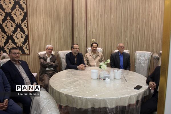 دورهمی فرهنگیان پیشکسوت استان قم در ماه مبارک رمضان