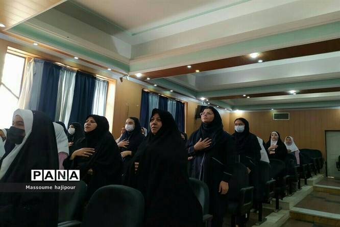 جلسه هم اندیشی شورای دانشآموزی در اداره آموزش و پرورش شهر جوادآباد