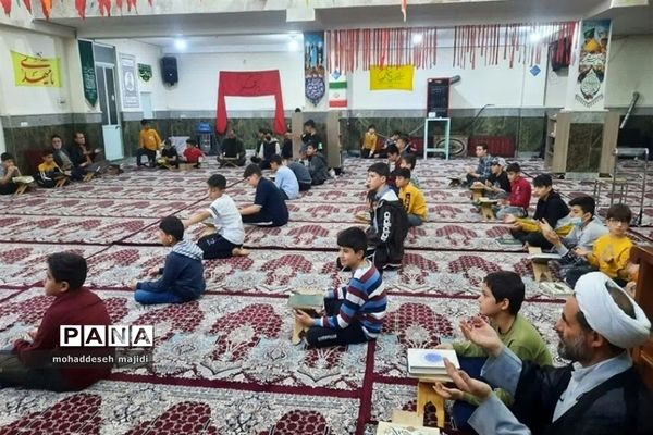 جلسات جز خوانی قرآن کریم توسط دانش‌آموزان مسجد امام حسین امیریه