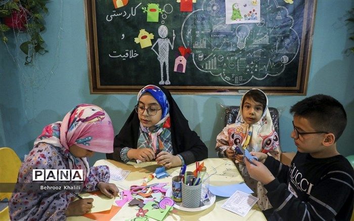 غرفه مدرسه ایران  یک موقعیت یادگیری خوب  برای دانش‌آموزان است
