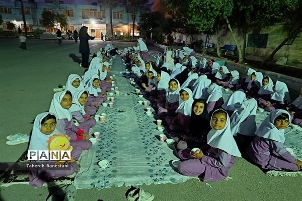 برگزاری جشن روزه اولی ها در دبستان دخترانه عفت ناحیه یک یزد