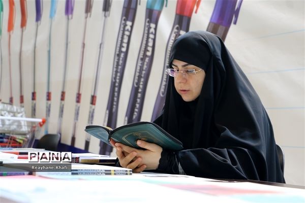 حضور پرشور مردم در سی امین نمایشگاه قرآن