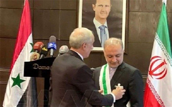 بشار اسد به سفیر ایران در دمشق «نشان عالی شایستگی» داد‌
