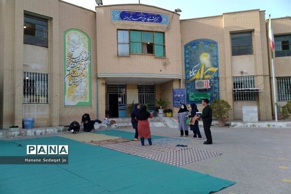 ضیافت افطاری در دبیرستان دخترانه فرزانگان ناحیه 3  شیراز
