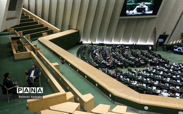 مجلس با مواد حمایتی از گزارشگران فساد موافقت کرد