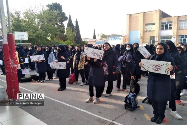 بزرگداشت روز جهانی قدس در دبیرستان شاهد فیض ناحیه 3 شیراز