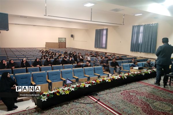 برگزاری دوره آموزشی_توجیهی بازی‌های فکری در ابرکوه