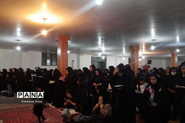برگزاری مراسم احیای شب قدر در شهرستان پاکدشت