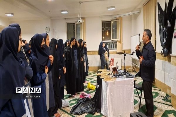 محفل انس با قرآن و افطاری ساده  دختران دبیرستان شاهد ازنا
