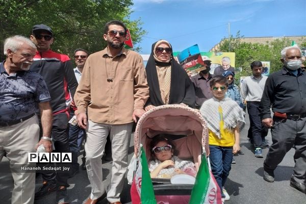 حضور پررنگ دانش‌آموزان و فرهنگیان شیراز در راهپیمایی روز قدس