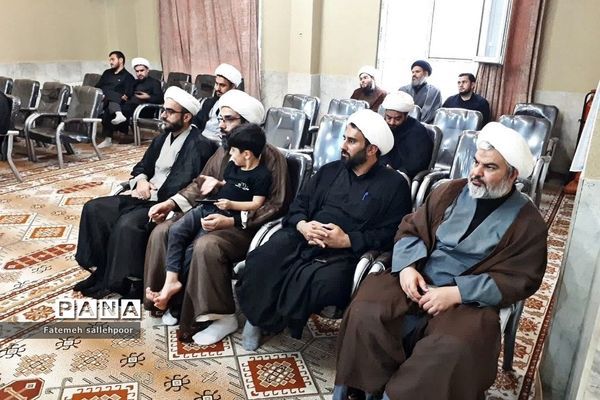 برگزاری سلسله نشست‌های بصیرتی ویژه علما و طلاب در شهرستان قرچک