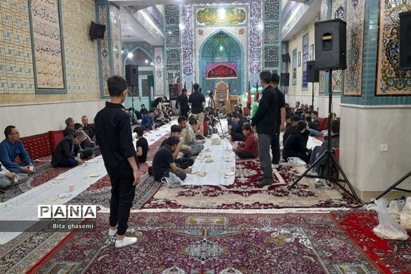 ضیافت افطاری  در شب بیست و سوم رمضان در مسجد سقای کربلا فشافویه