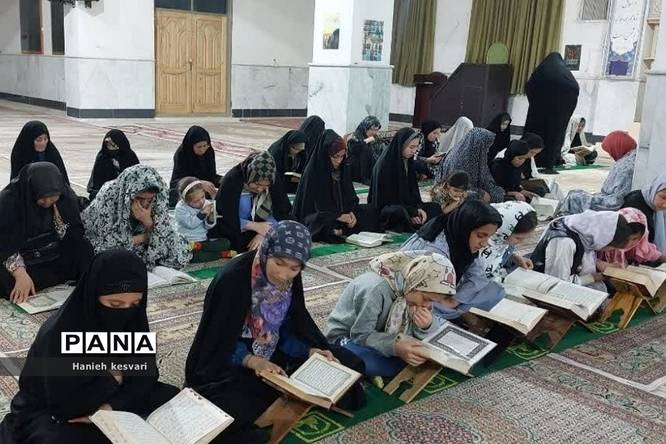 مراسم احیای شب بیست و سوم ماه رمضان در آستان مقدس امامزادگان طاهر و مطهر شهرستان ورامین