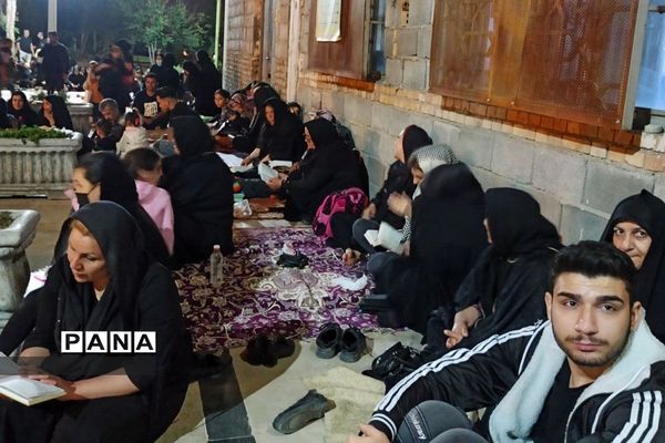 مراسم احیای شب بیست و سوم ماه رمضان در آستان مقدس امامزادگان طاهر و مطهر شهرستان ورامین