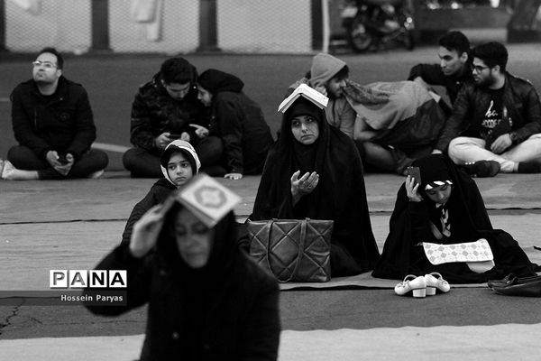 مراسم احیای شب بیست و سوم ماه رمضان در میدان فلسطین تهران
