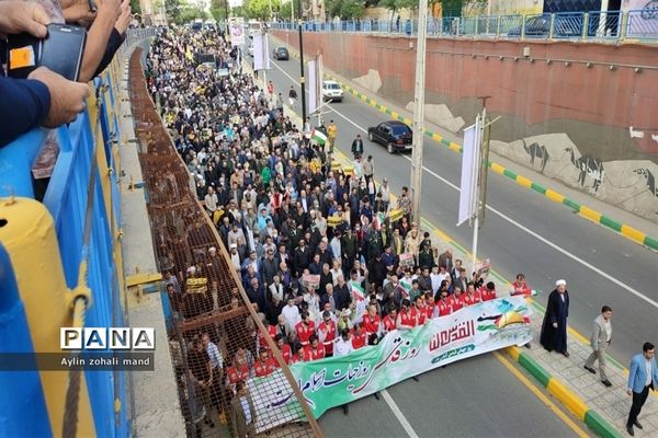 استقبال بی‌نظیر مردم انقلابی شهرستان رباط‌کریم از راهپیمایی روز قدس