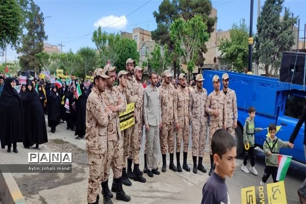 استقبال بی‌نظیر مردم انقلابی شهرستان رباط‌کریم از راهپیمایی روز قدس