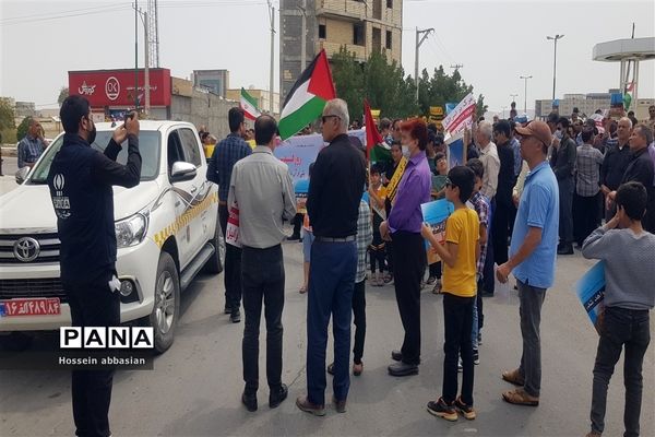 حضور پر شور فرهنگیان و دانش‌آموزان در راهپیمایی روز قدس