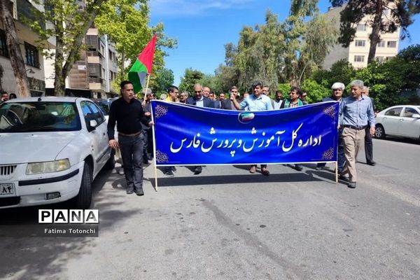 حضور حماسی دانش‌آموزان و فرهنگیان در راهپیمایی روز قدس 1402