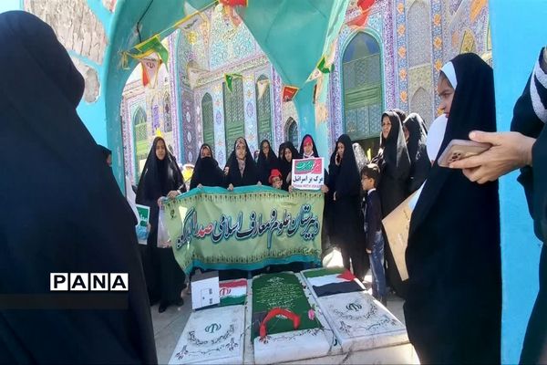 حضور گسترده دانش‌آموزان ابرکوهی  در راهپیمایی روز قدس