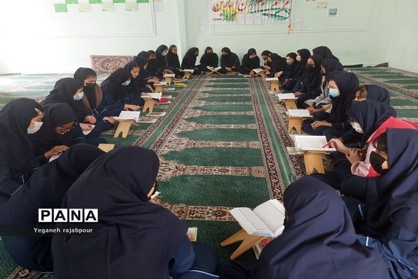 برنامه مذهبی آموزشگاه عصمت صفادشت در ماه رمضان