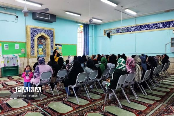 برگزاری کارگاه آموزش خانواده با موضوع پیشگیری از آسیب‌های فضای مجازی در دبستان بعثت ناحیه 3 شیراز