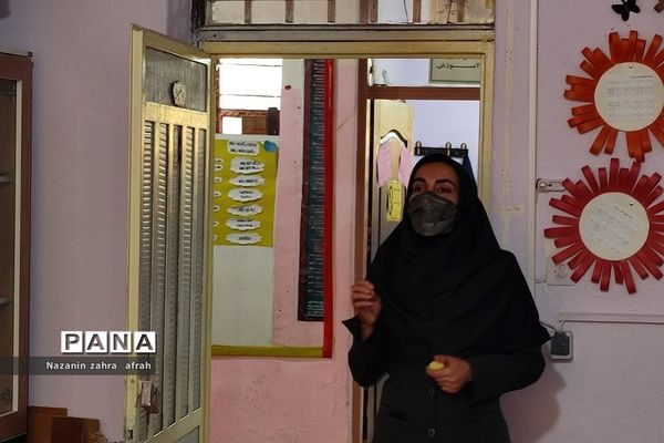 برگزاری جلسه هیات اندیشه‌ورز بسیج فرهنگیان در مدارس رودهن