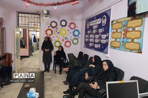 برگزاری جلسه هیات اندیشه‌ورز بسیج فرهنگیان در مدارس رودهن