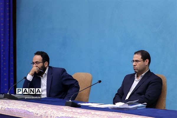 نشست رمضانی رئیس جمهوری با جمعی از نوجوانان