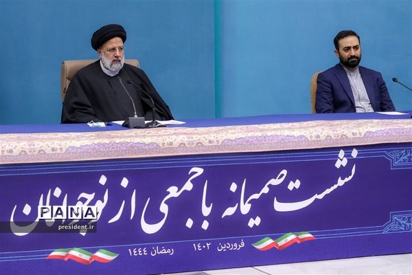 نشست رمضانی رئیس جمهوری با جمعی از نوجوانان